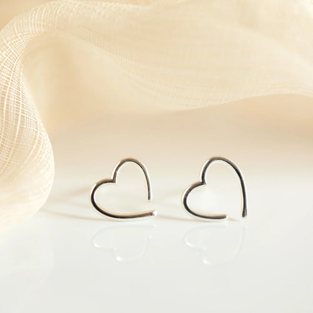 Open Heart Earrings (S925) - Picture 3 of 9